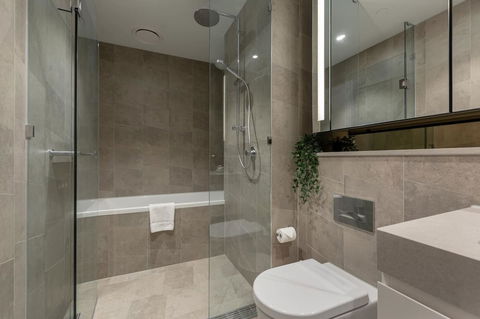 High Rise Apt In Heart Of Sydney Wt Harbour View - Schoolies Week Accommodation 12