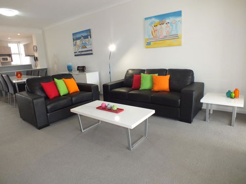 Pacific Marina Apartments - Schoolies Week Accommodation 4