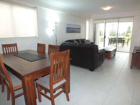 Pacific Marina Apartments - Schoolies Week Accommodation 20