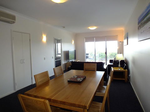 Pacific Marina Apartments - Schoolies Week Accommodation 37