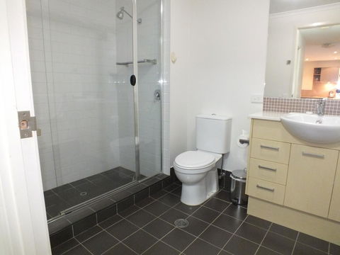 Pacific Marina Apartments - Schoolies Week Accommodation 12