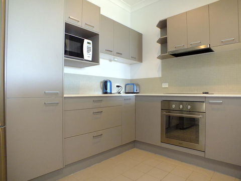 Pacific Marina Apartments - Schoolies Week Accommodation 13