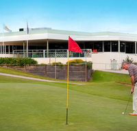 cluBarham Golf Resort - Schoolies Week Accommodation
