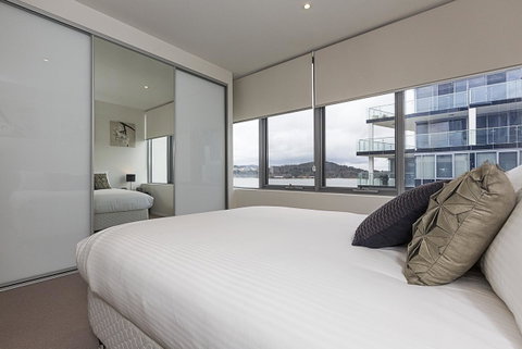 Lakefront 116 Kingston ACT - Schoolies Week Accommodation 10