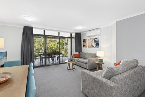 Club Wyndham Flynns Beach, Trademark Collection By Wyndham - Schoolies Week Accommodation 6