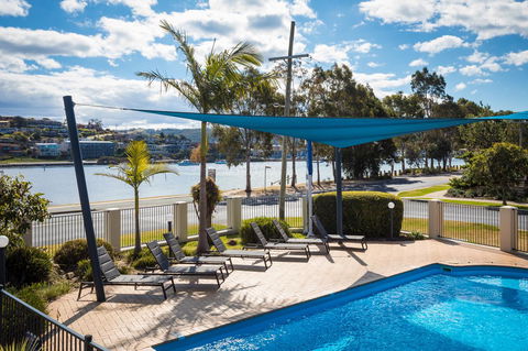 Sails Luxury Apartments Merimbula - Schoolies Week Accommodation 12