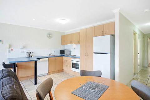Sails Luxury Apartments Merimbula - Schoolies Week Accommodation 41