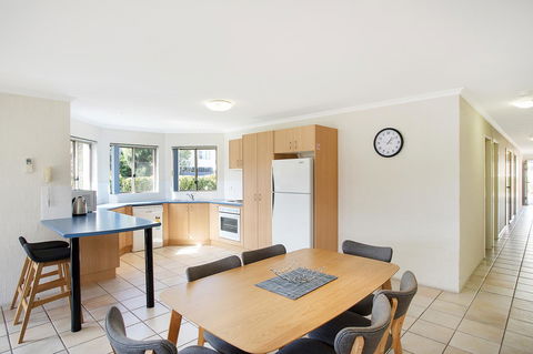 Sails Luxury Apartments Merimbula - Schoolies Week Accommodation 9