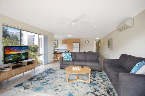Sails Luxury Apartments Merimbula - Schoolies Week Accommodation 17