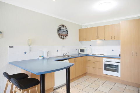 Sails Luxury Apartments Merimbula - Schoolies Week Accommodation 28