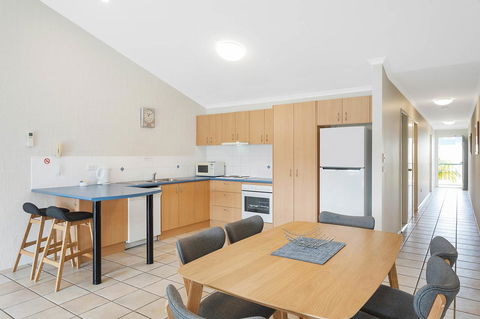 Sails Luxury Apartments Merimbula - Schoolies Week Accommodation 38