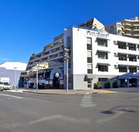 Manly Paradise Motel  Apartments - Schoolies Week Accommodation