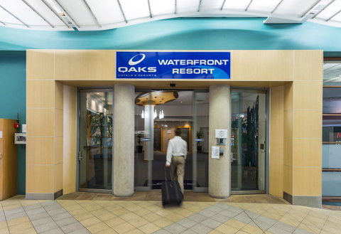 Oaks The Entrance Waterfront Suites - Schoolies Week Accommodation 16
