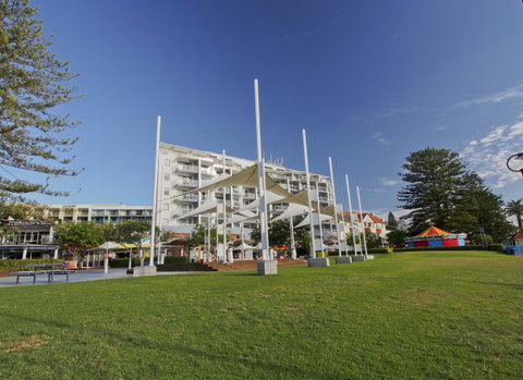 Oaks The Entrance Waterfront Suites - Schoolies Week Accommodation 22