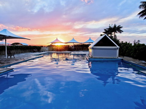 Oaks The Entrance Waterfront Suites - Schoolies Week Accommodation 17