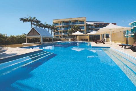 Oaks The Entrance Waterfront Suites - Schoolies Week Accommodation 1