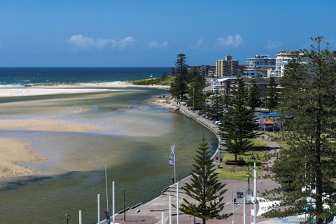 Oaks The Entrance Waterfront Suites - Schoolies Week Accommodation 13