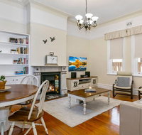Oversized 2 Bedroom Manly Beach House - Schoolies Week Accommodation