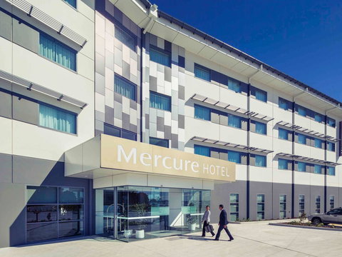 Mercure Newcastle Airport - Schoolies Week Accommodation 0
