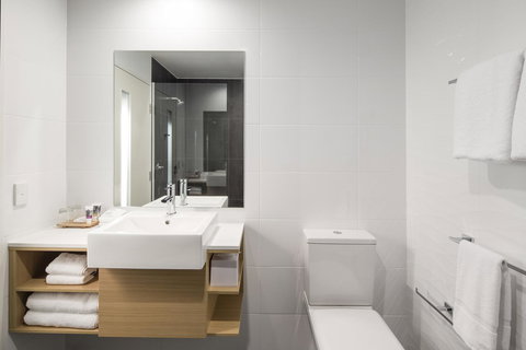 Mercure Newcastle Airport - Schoolies Week Accommodation 6