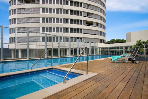 Tweed Ultima Apartments - Schoolies Week Accommodation 0