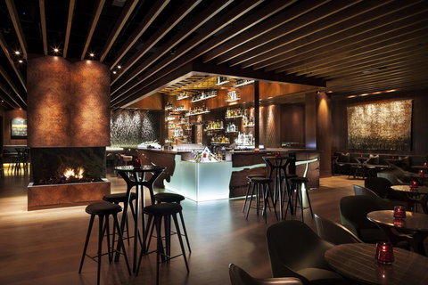 Four Seasons Hotel Sydney - Schoolies Week Accommodation 28