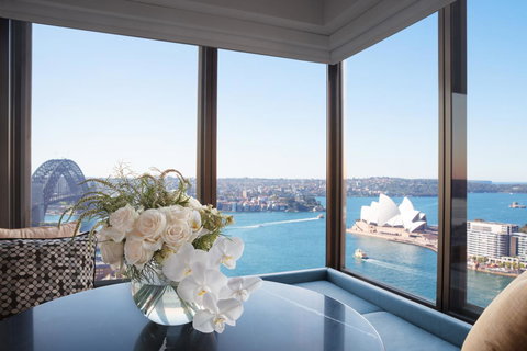 Four Seasons Hotel Sydney - Schoolies Week Accommodation 21