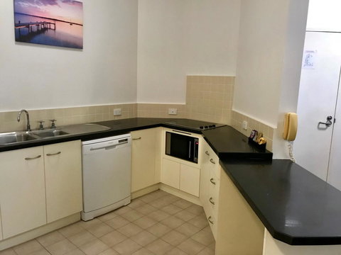 Charlesworth Bay Beach Resort - Schoolies Week Accommodation 11