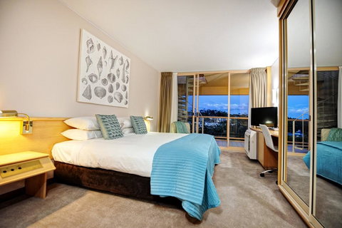 Charlesworth Bay Beach Resort - Schoolies Week Accommodation 22