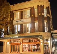 Big Hostel - Schoolies Week Accommodation