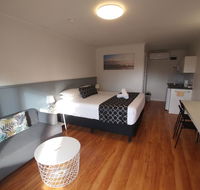 Eden Motel - Schoolies Week Accommodation