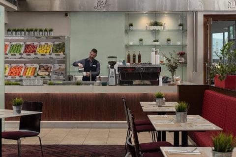 Rydges Parramatta - Schoolies Week Accommodation 20