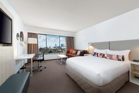 Rydges Parramatta - Schoolies Week Accommodation 11