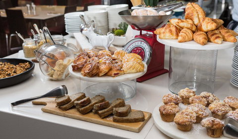 Rydges Parramatta - Schoolies Week Accommodation 22