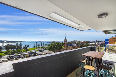 Terminus Apartment Hotel, Ascend Hotel Collection - Schoolies Week Accommodation 21