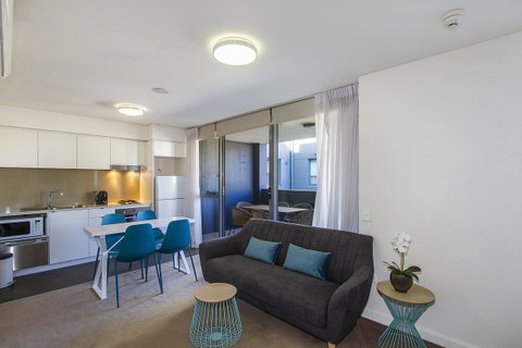 Terminus Apartment Hotel, Ascend Hotel Collection - Schoolies Week Accommodation 25