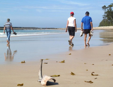 Mollymook Surfbeach Motel & Apartments - Schoolies Week Accommodation 13