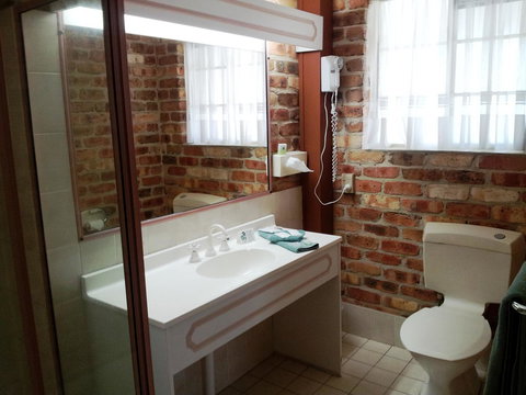 Mollymook Surfbeach Motel & Apartments - Schoolies Week Accommodation 35