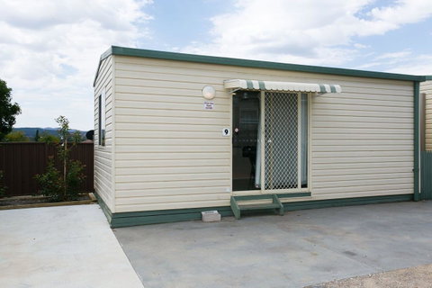 Crestview Tourist Park - Schoolies Week Accommodation 14