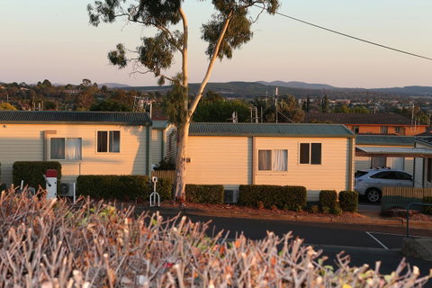 Crestview Tourist Park - Schoolies Week Accommodation 26