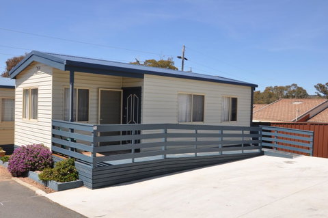 Crestview Tourist Park - Schoolies Week Accommodation 16