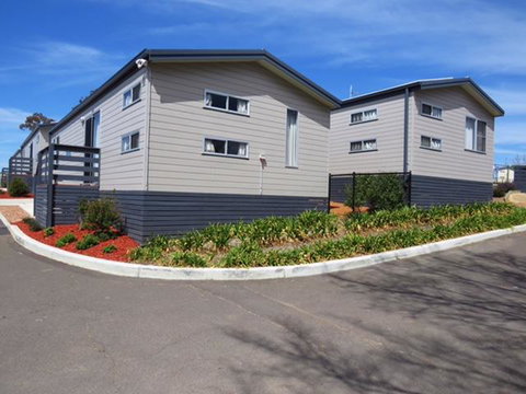 Crestview Tourist Park - Schoolies Week Accommodation 23