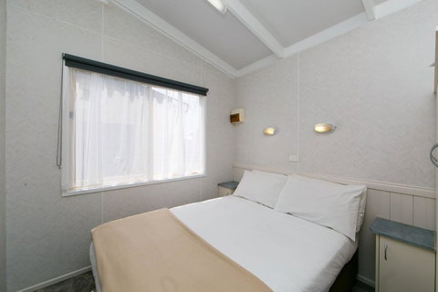 Crestview Tourist Park - Schoolies Week Accommodation 11