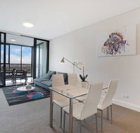 Cozy apartment with Water view plus Winter garden - Schoolies Week Accommodation