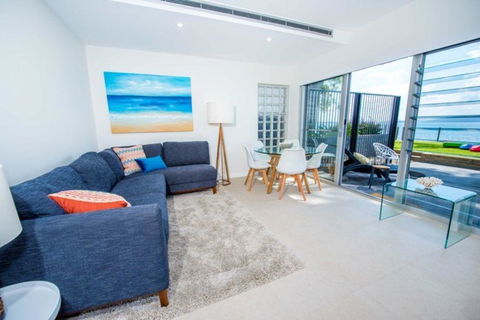 SUNSET@CORLETTE - Schoolies Week Accommodation 4