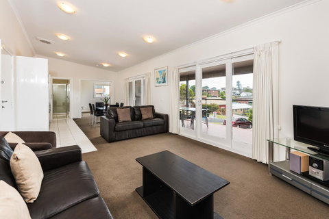 Horizon Holiday Apartments - Schoolies Week Accommodation 8