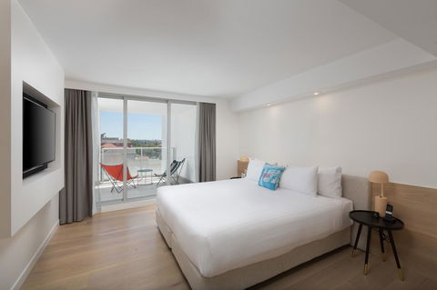 QT Bondi - Schoolies Week Accommodation 10