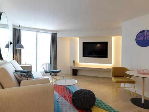 QT Bondi - Schoolies Week Accommodation 12