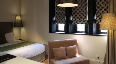 Perry Street Hotel - Schoolies Week Accommodation 2