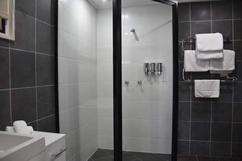 Pure Chalet Thredbo - Schoolies Week Accommodation 4